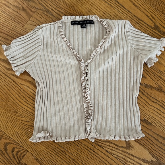 HYFVE Ruffled Cream Ribbed Blouse - Picture 6 of 8